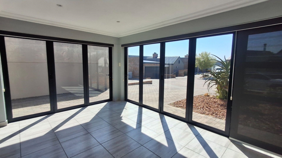 3 Bedroom Property for Sale in Hartenbos Central Western Cape